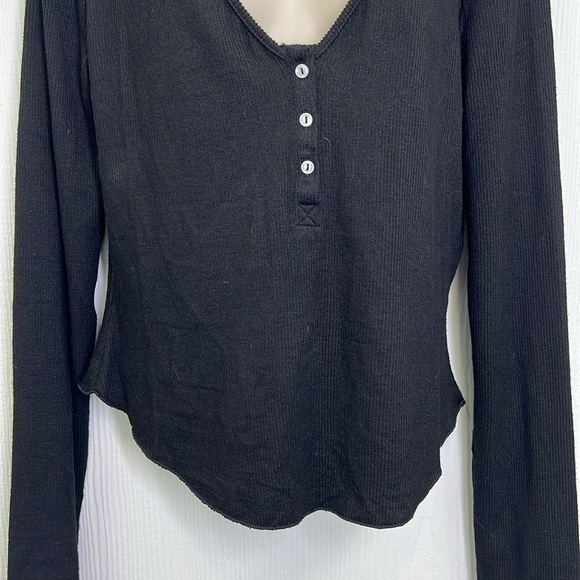 Free People - Keep It Basic Black Ribbed 3 Button Long Sleeve Top Size Large - Picture 7 of 12